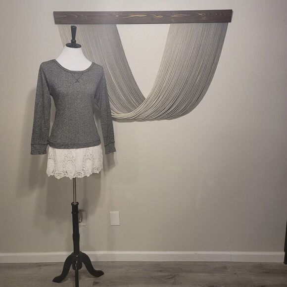 Anthro-Lili's Closet Lace Trim Sweater Sz M - Picture 1 of 4